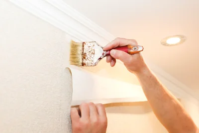 Pose de papier peint à Cerny — revêtements muraux et toiles de verre